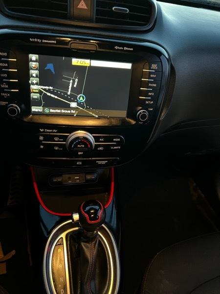 Kia Soul + w/Signature 2.0 Special Edition 2016