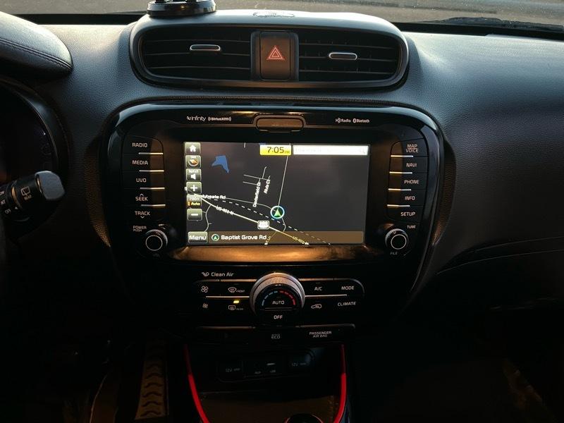 Kia Soul + w/Signature 2.0 Special Edition 2016