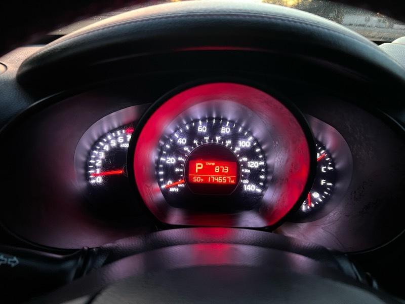 Kia Soul + w/Signature 2.0 Special Edition 2016