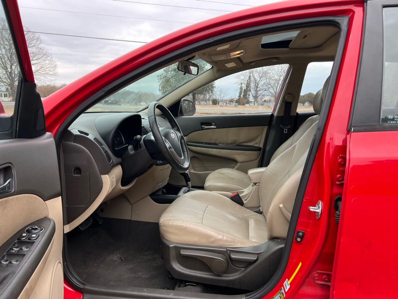 Hyundai Elantra Touring SE Automatic 2012