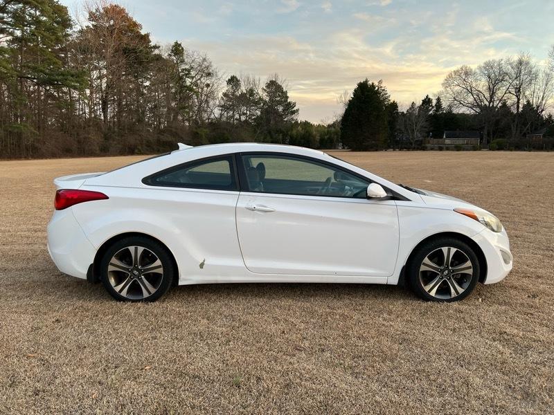 Hyundai Elantra GS Coupe A/T 2013