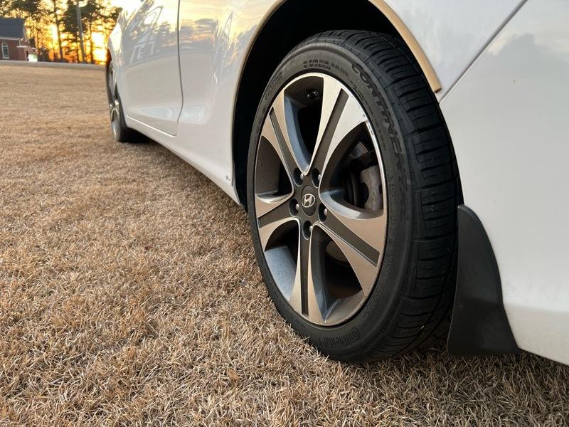 Hyundai Elantra GS Coupe A/T 2013