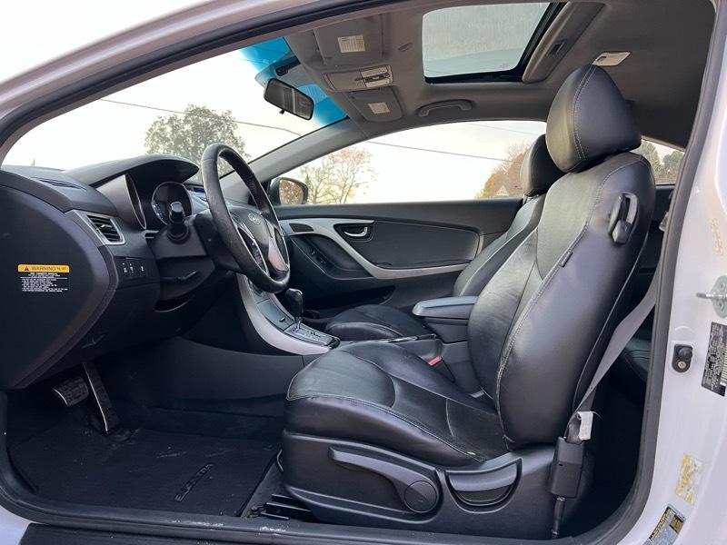 Hyundai Elantra GS Coupe A/T 2013