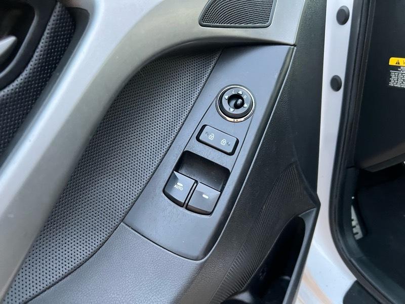 Hyundai Elantra GS Coupe A/T 2013