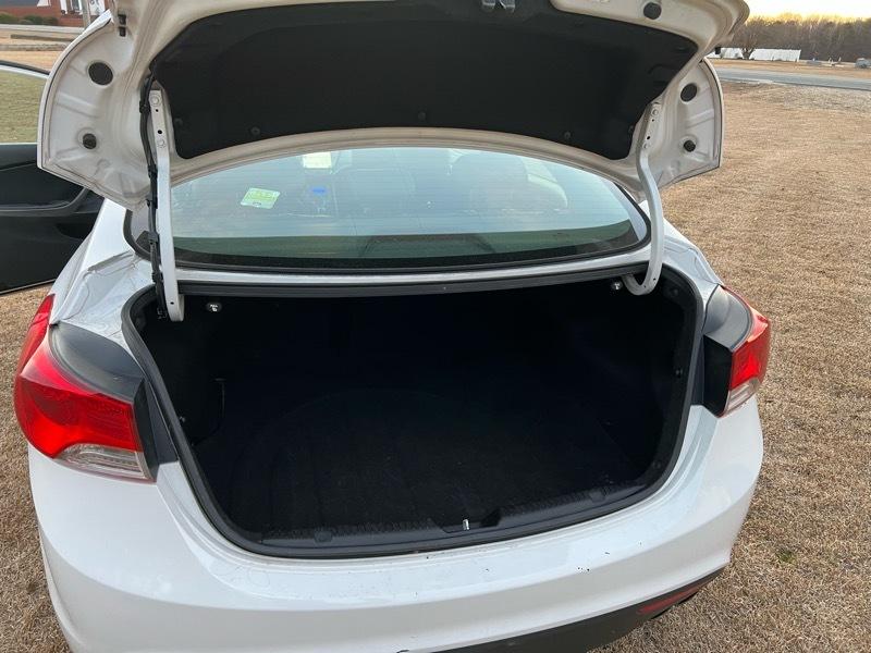 Hyundai Elantra GS Coupe A/T 2013