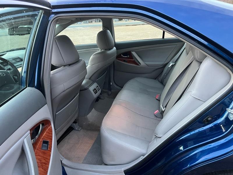 Toyota Camry XLE 5-Spd AT 2009