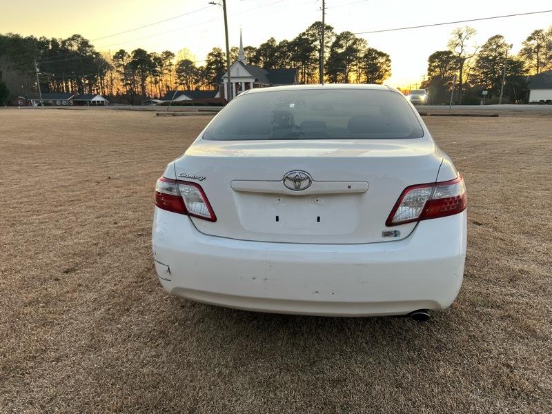 Toyota Camry Hybrid Sedan 2008