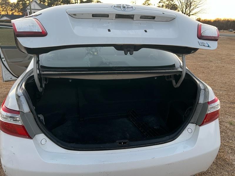 Toyota Camry Hybrid Sedan 2008