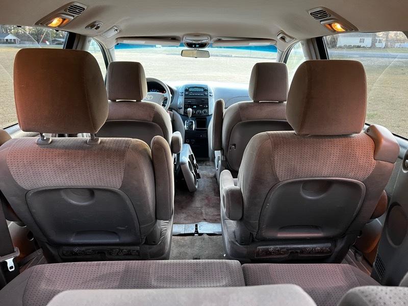 Toyota Sienna CE FWD 7 Passenger 2010