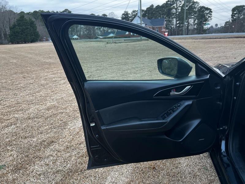 Mazda MAZDA3 i Touring AT 5-Door 2015