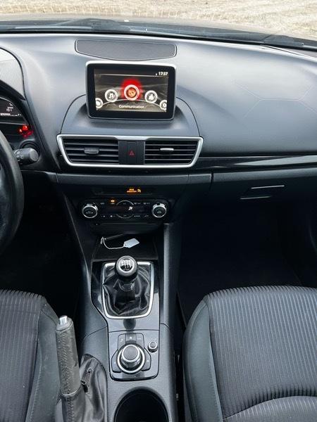 Mazda MAZDA3 i Touring AT 5-Door 2015