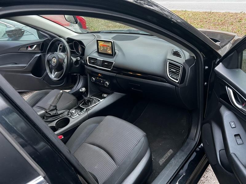 Mazda MAZDA3 i Touring AT 5-Door 2015