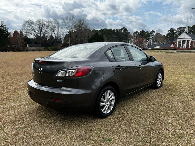 Mazda MAZDA3 i Touring AT 4-Door 2013