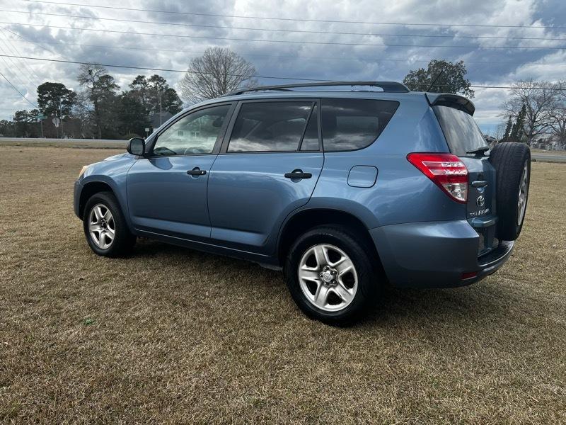 Toyota RAV4 Base I4 4WD 2010