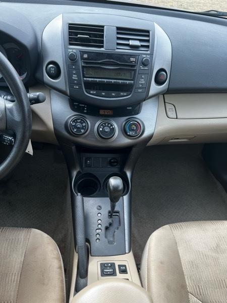 Toyota RAV4 Base I4 4WD 2010