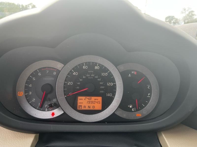 Toyota RAV4 Base I4 4WD 2010