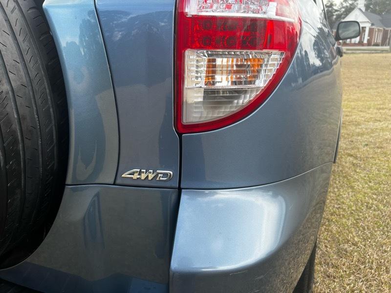 Toyota RAV4 Base I4 4WD 2010