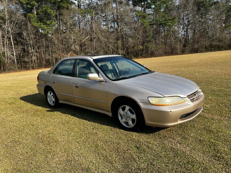 Honda Accord EX Sedan with Leather 2000