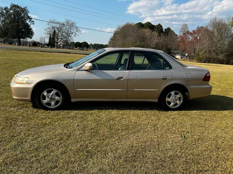Honda Accord EX Sedan with Leather 2000