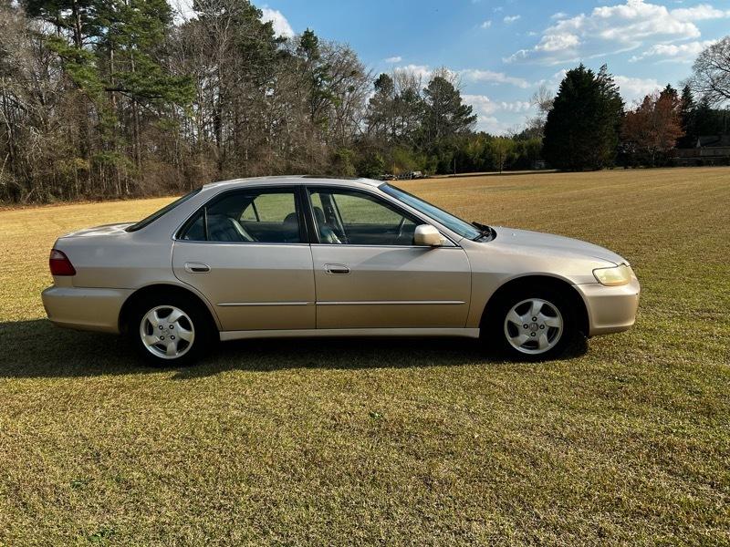 Honda Accord EX Sedan with Leather 2000