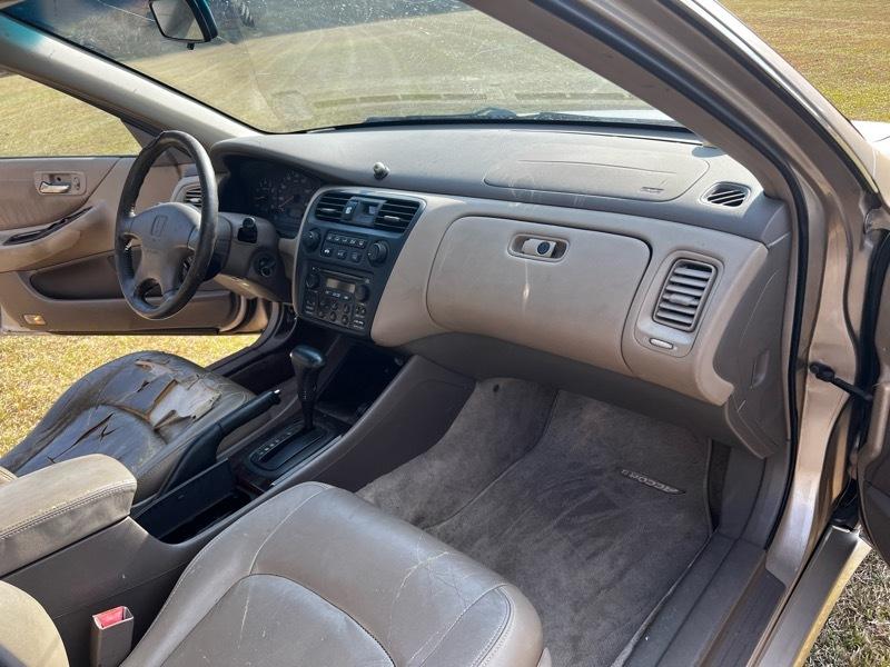 Honda Accord EX Sedan with Leather 2000
