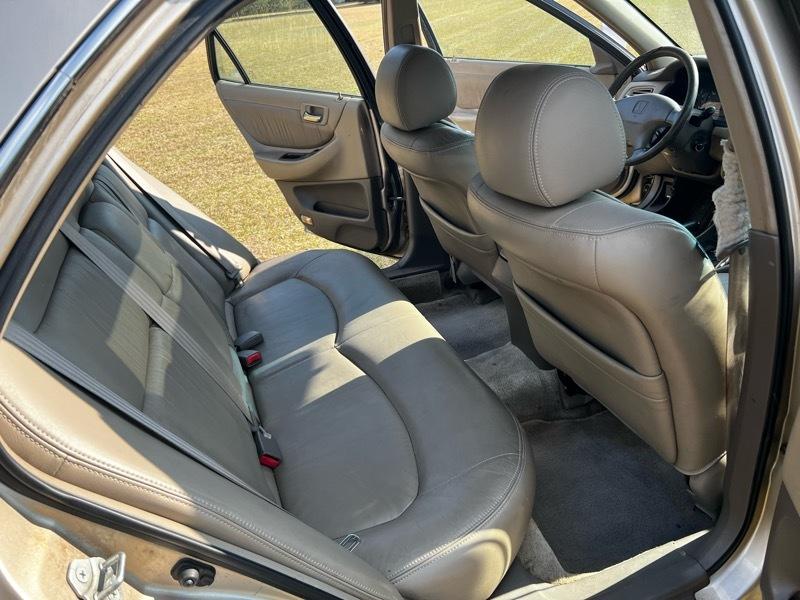 Honda Accord EX Sedan with Leather 2000