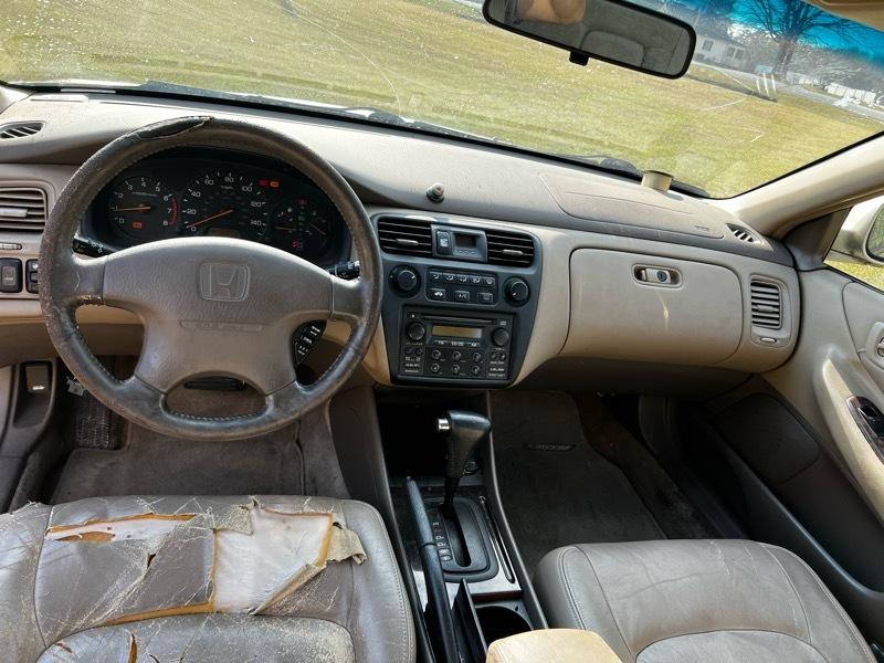 Honda Accord EX Sedan with Leather 2000