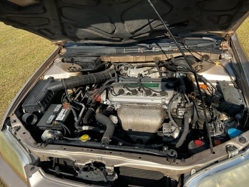 Honda Accord EX Sedan with Leather 2000