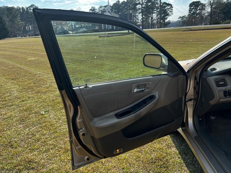 Honda Accord EX Sedan with Leather 2000