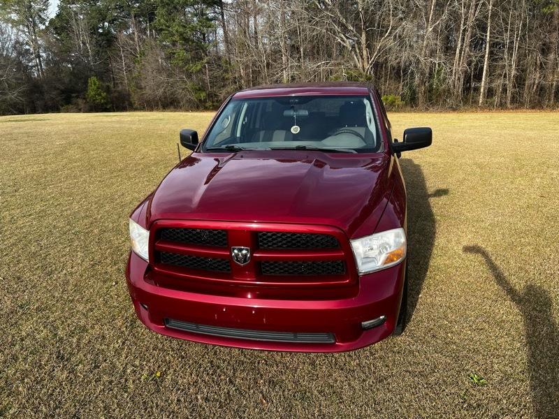 RAM 1500 Express 4x4 Quad Cab 6'4" Box 2012