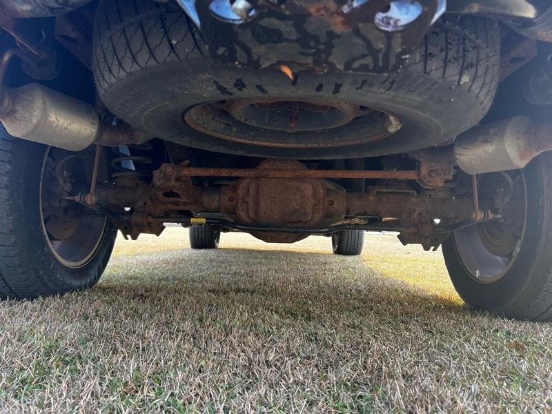 RAM 1500 Express 4x4 Quad Cab 6'4" Box 2012