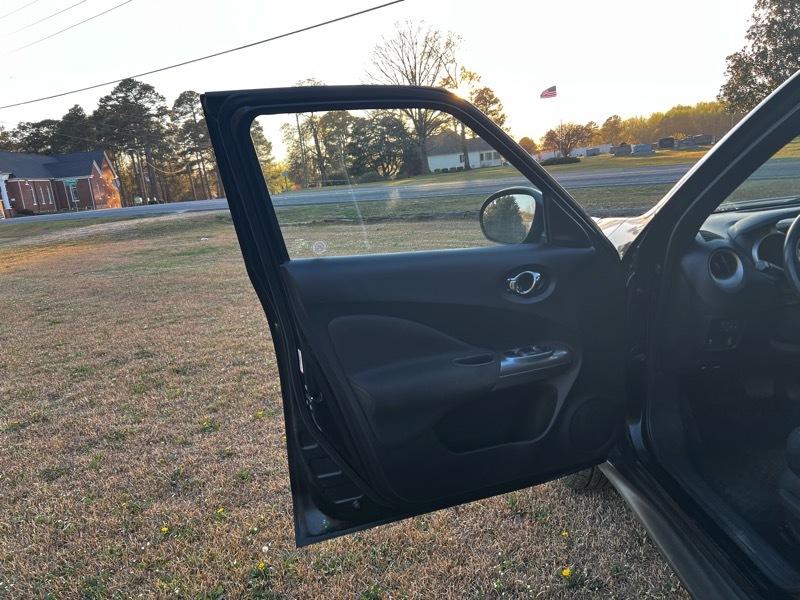 Nissan Juke S AWD 2012