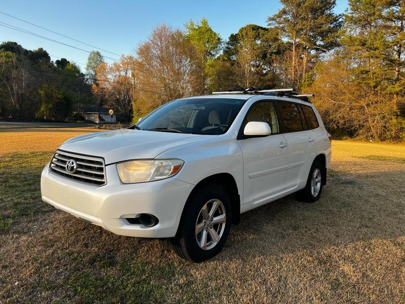 Toyota Highlander Base 4WD 2010