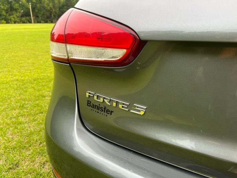 Kia Forte 5-Door EX 2016