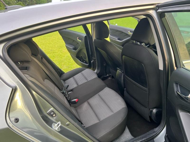 Kia Forte 5-Door EX 2016