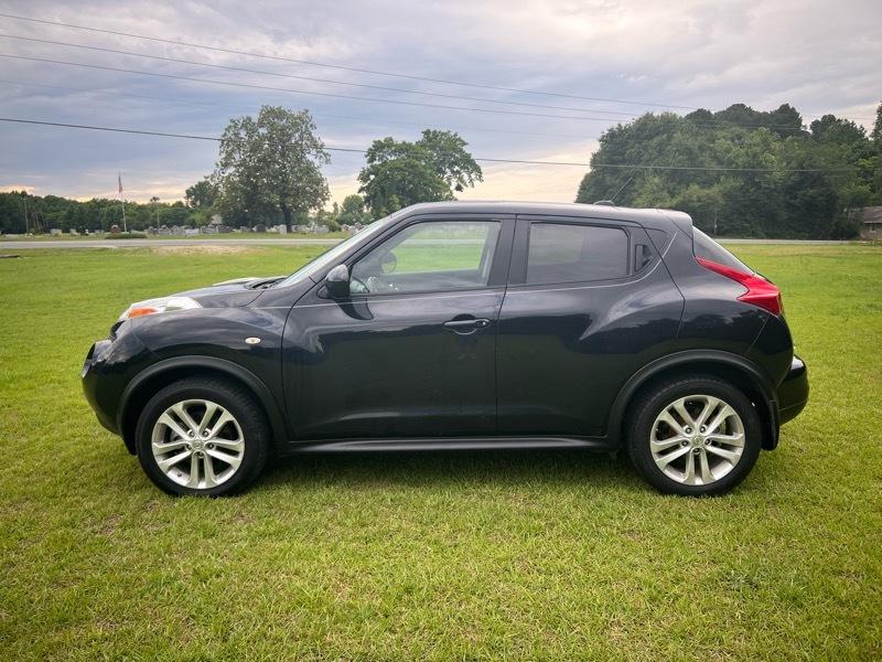Nissan Juke AWD SV 2012