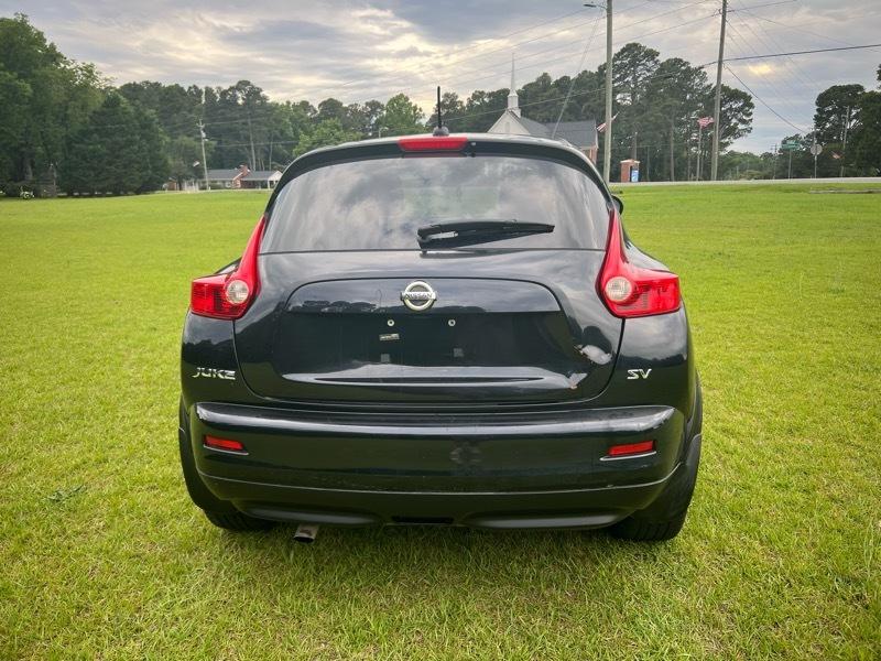 Nissan Juke AWD SV 2012