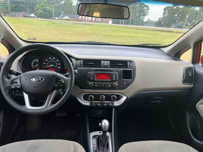 Kia Rio LX 2015