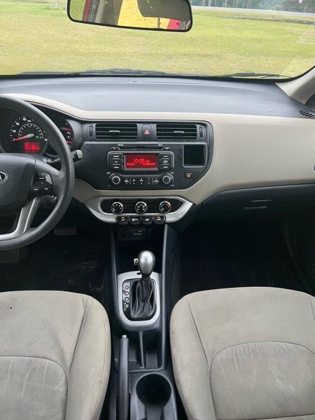 Kia Rio LX 2015