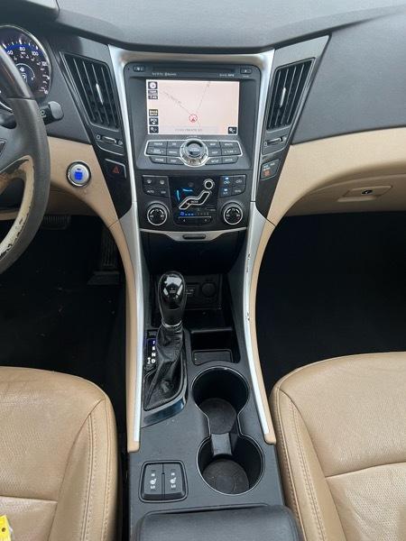 Hyundai Sonata Limited Auto 2011