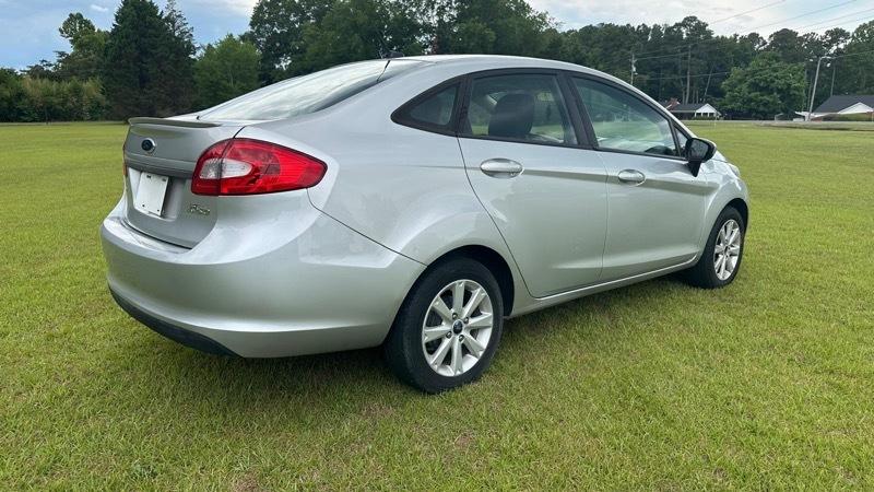 Ford FIESTA SE  2011