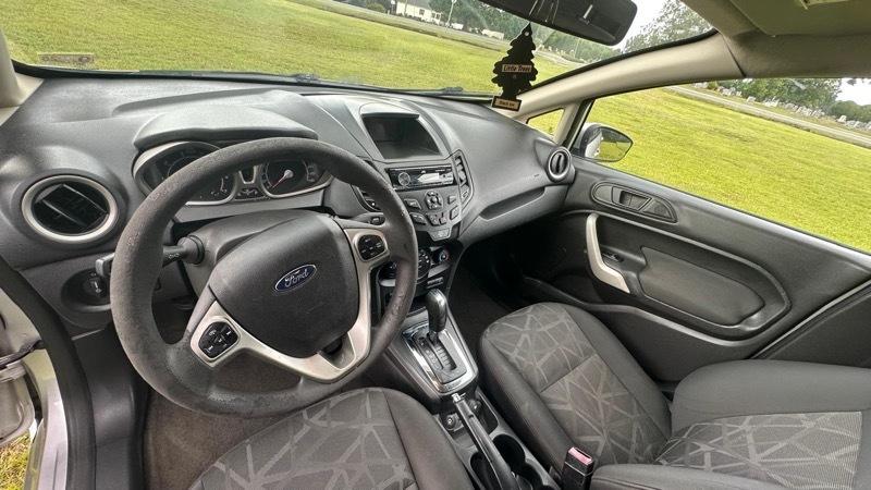Ford FIESTA SE  2011