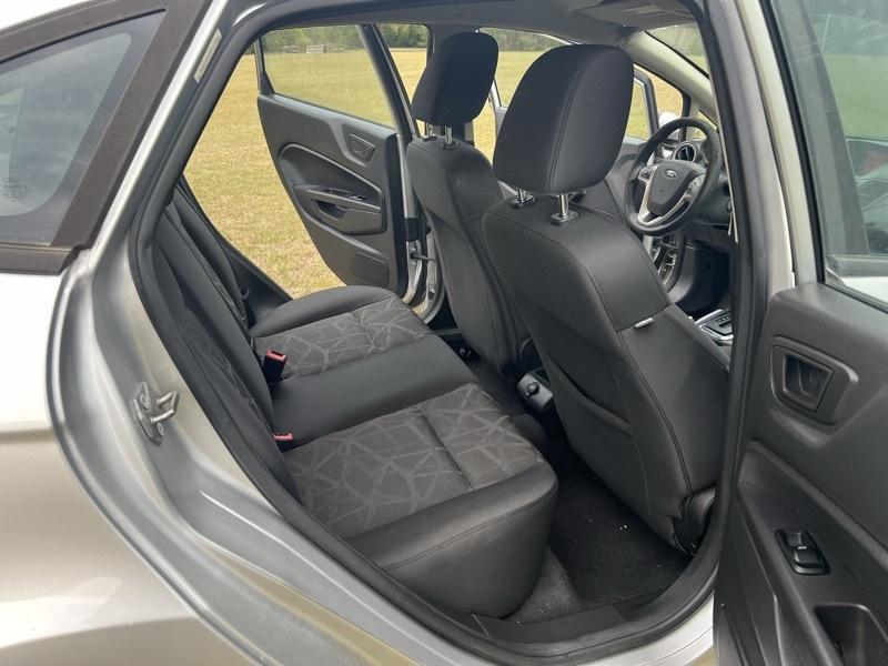 2011 Ford Fiesta SE - Photo 15