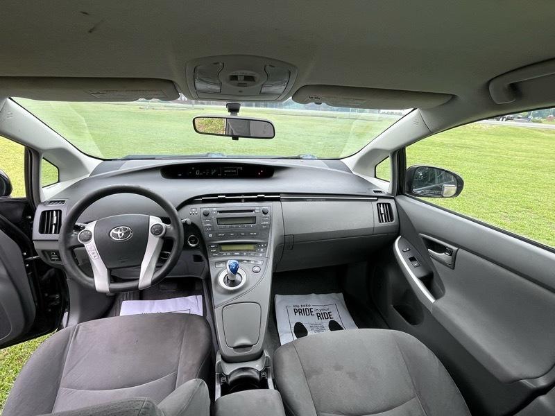 Toyota Prius Prius V 2010