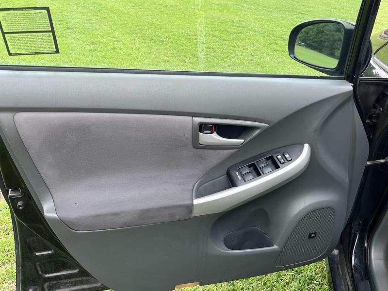 Toyota Prius Prius V 2010