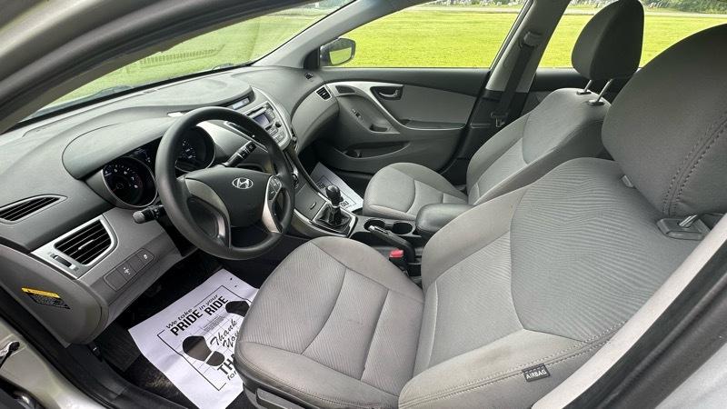 Hyundai ELANTRA GLS/SE/  2013