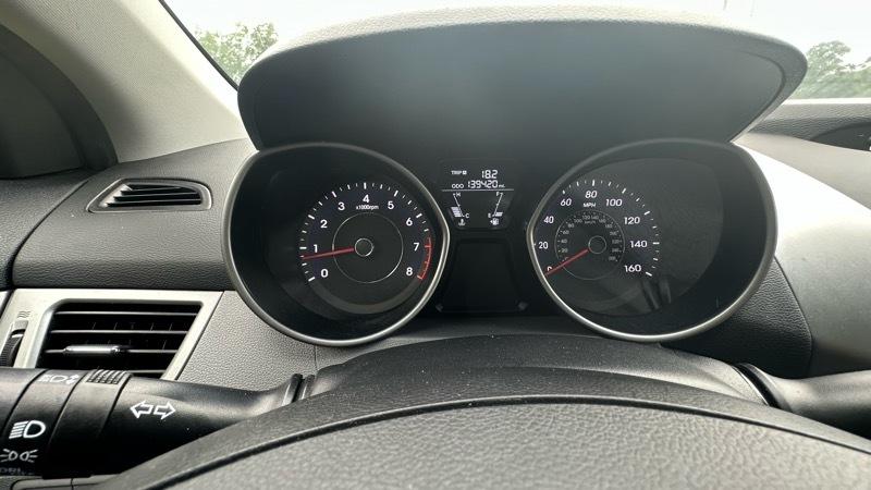 Hyundai ELANTRA GLS/SE/  2013