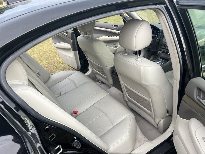 Infiniti G Sedan G37x AWD 2010