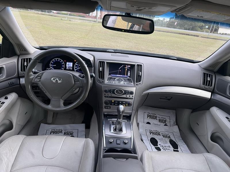 Infiniti G Sedan G37x AWD 2010