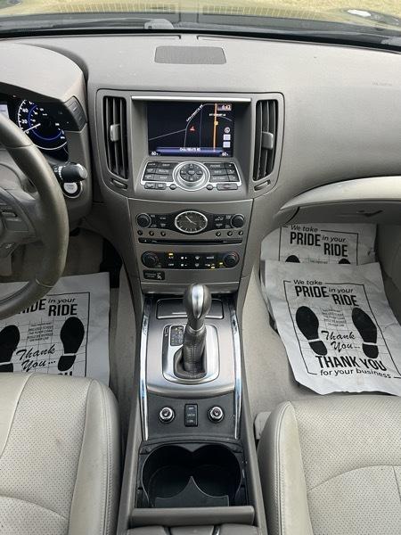 Infiniti G Sedan G37x AWD 2010
